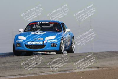 media/Jan-14-2024-CalClub SCCA (Sun) [[2b2dc9dce5]]/Group 1/Outside Grapevine/
